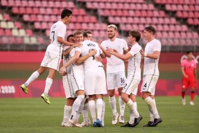 9体育自行车赛场再起风云：泰山风暴队险胜洞庭烈马队，赛场气氛火爆经验成为胜负手的简单介绍