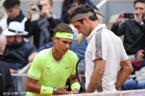 九游体育app 费德勒遭遇十连败，巴塞罗那教练面临压力！